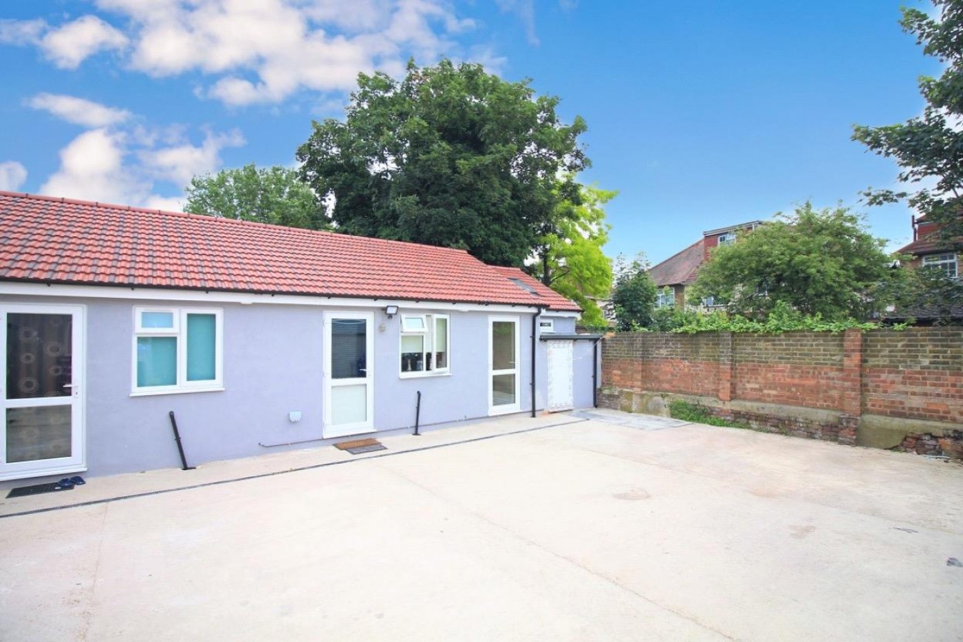 Heston Road, Heston, TW5, Apartment