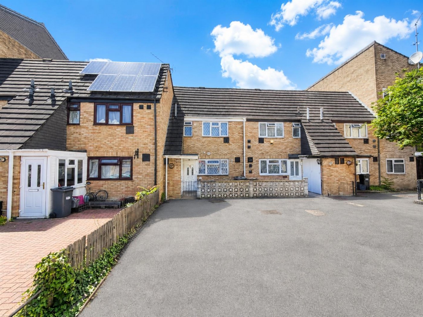 Images for Midsummer Avenue, Hounslow, TW4