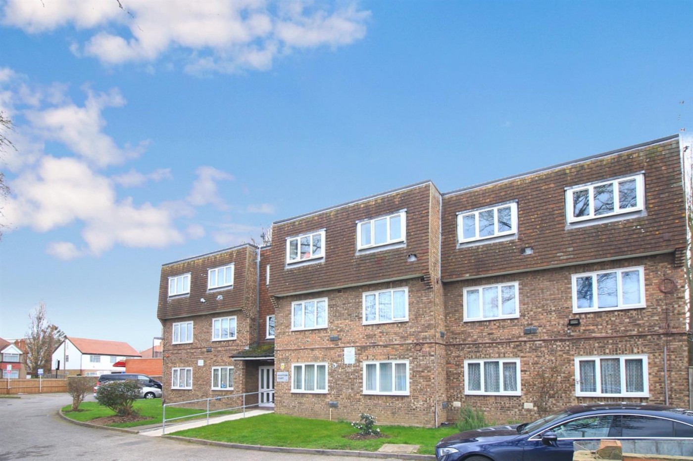 Images for Houstoun Court, Vicarage Farm Road, Heston, TW5