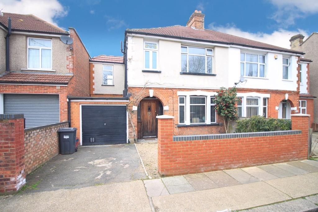 Inwood Avenue, Hounslow, TW3, 4 bedroom, House SemiDetached