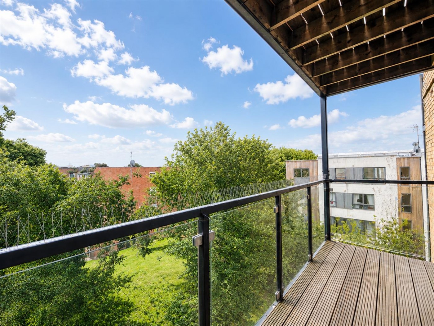 Images for Mayfair Court, Hunting Place, Heston, TW5
