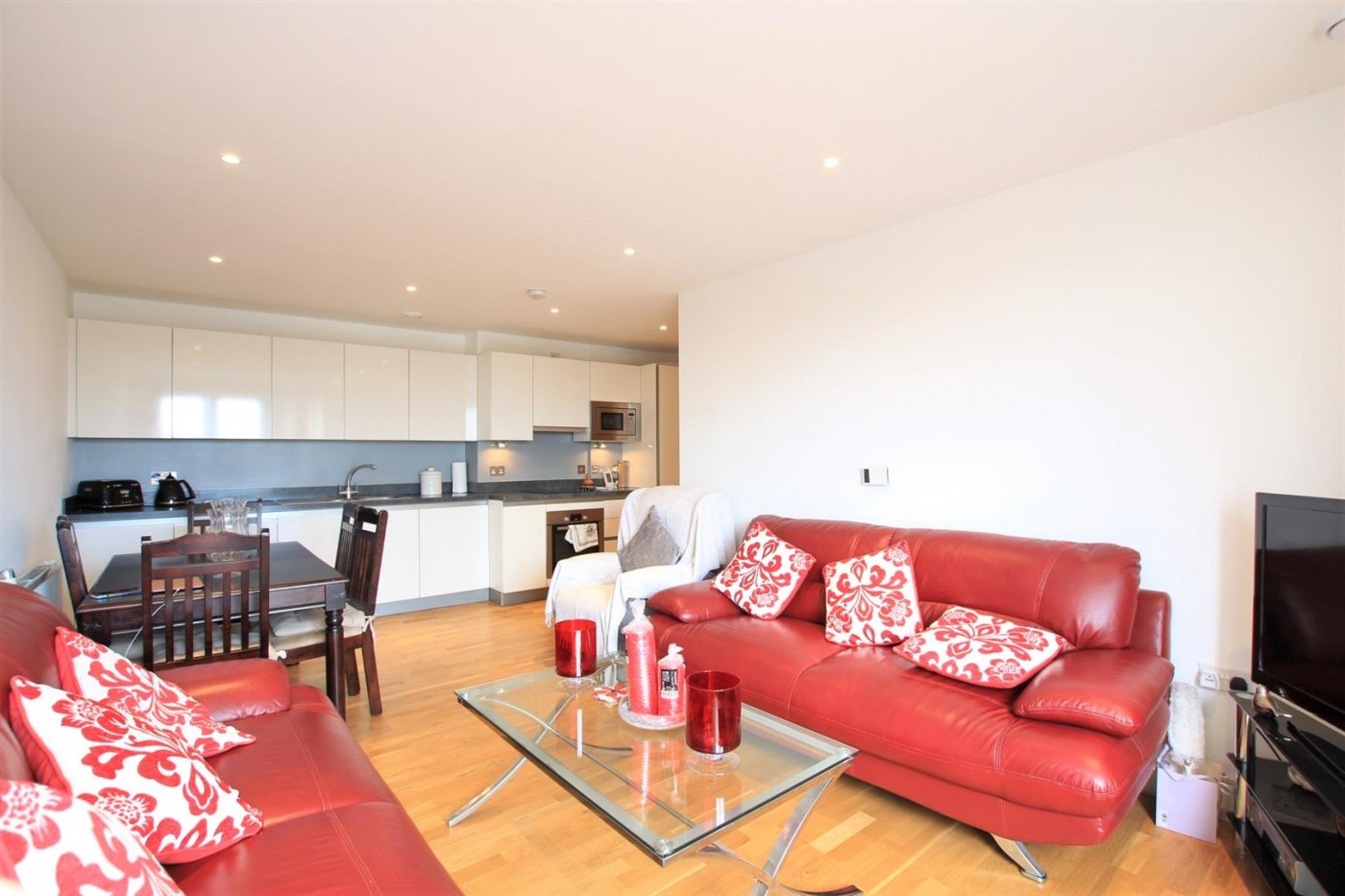 Images for Topaz Apartments, High Street, Hounslow, TW3