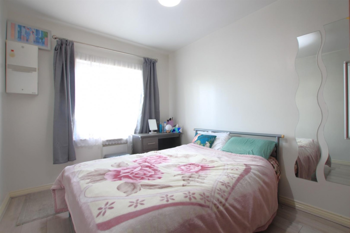 Images for Blackburn Way, Hounslow, TW4