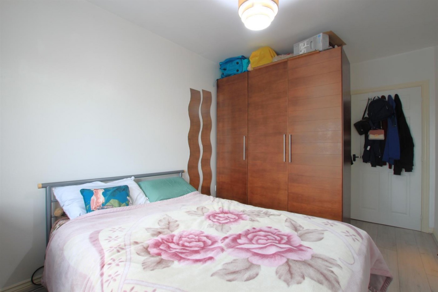 Images for Blackburn Way, Hounslow, TW4