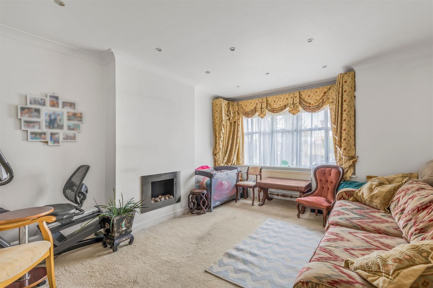 Images for Eversley Crescent, Isleworth, TW7