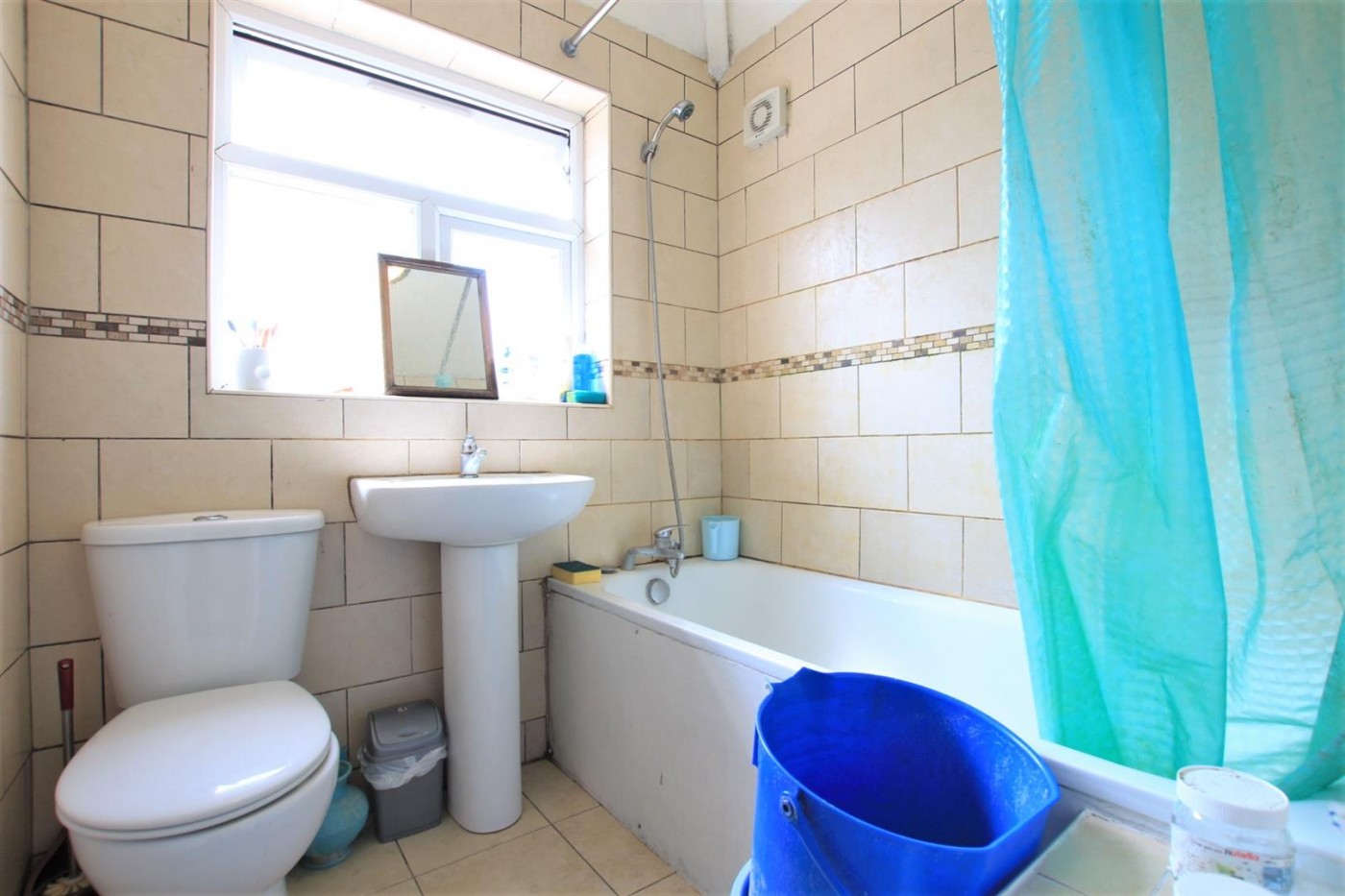 Images for Fern Lane, Heston, TW5