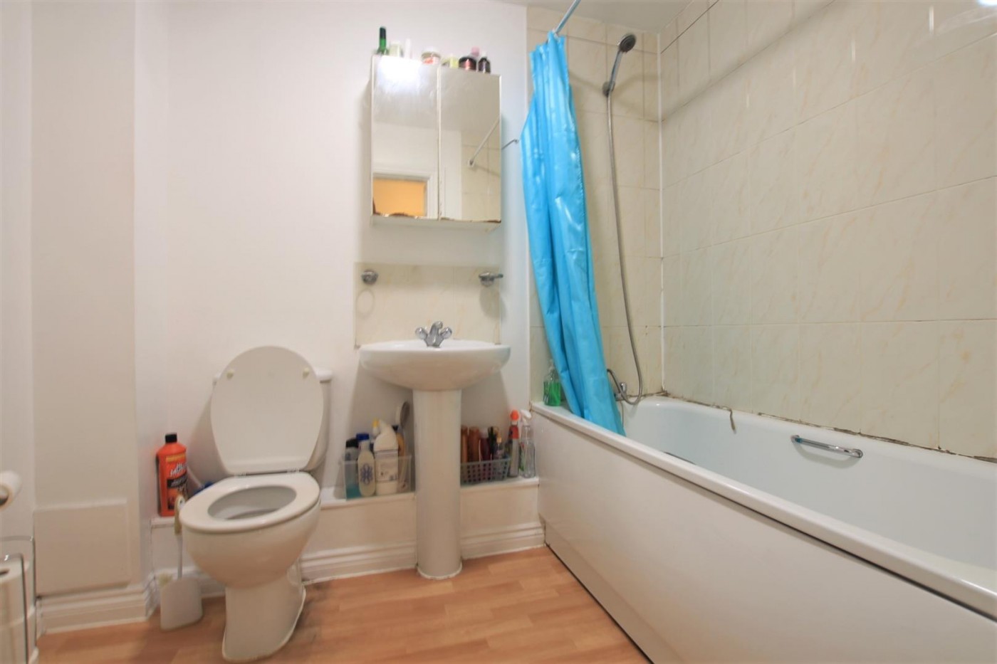 Images for Blackburn Way, Hounslow, TW4