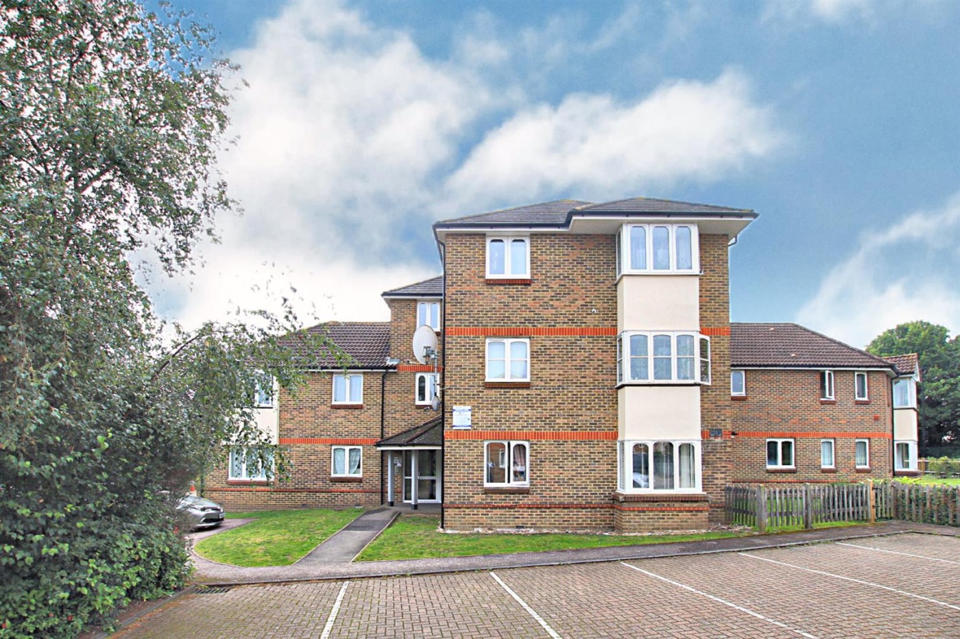 Images for Stirling Grove, Hounslow, TW3
