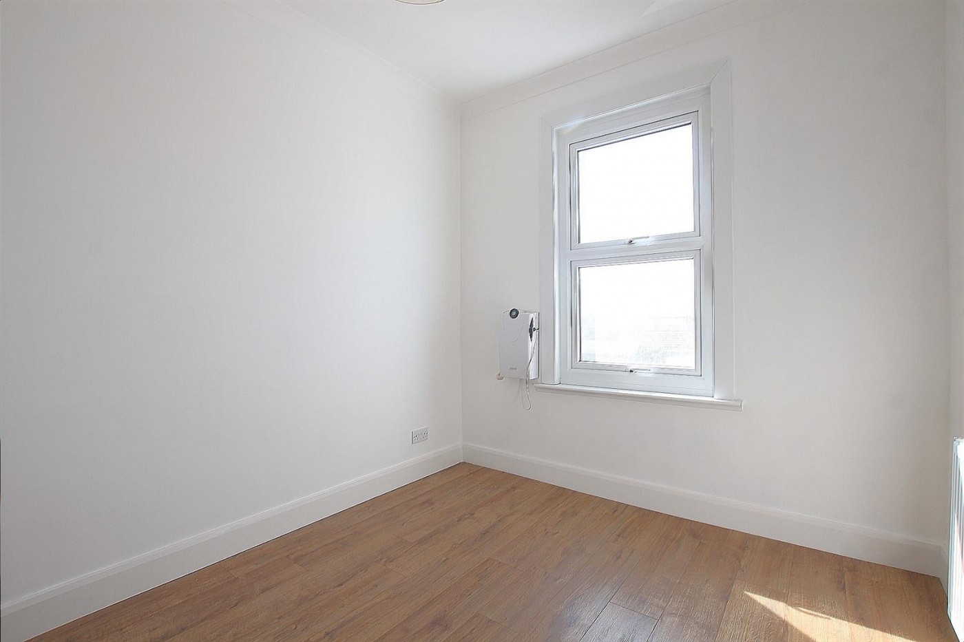 Images for Bath Road, Hounslow, TW5