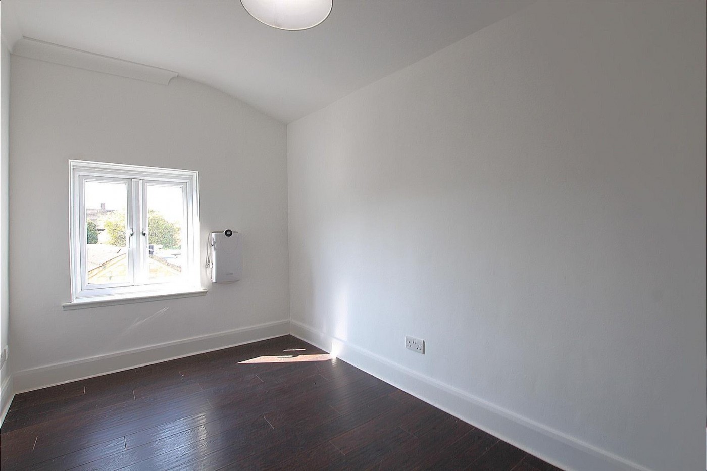 Images for Bath Road, Hounslow, TW5