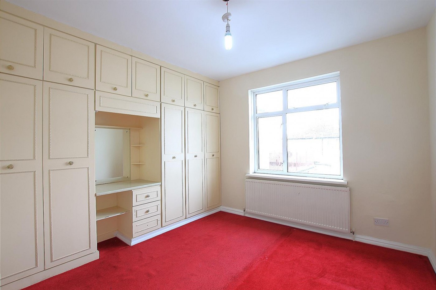 Images for Vicarage Farm Road , Heston, TW5