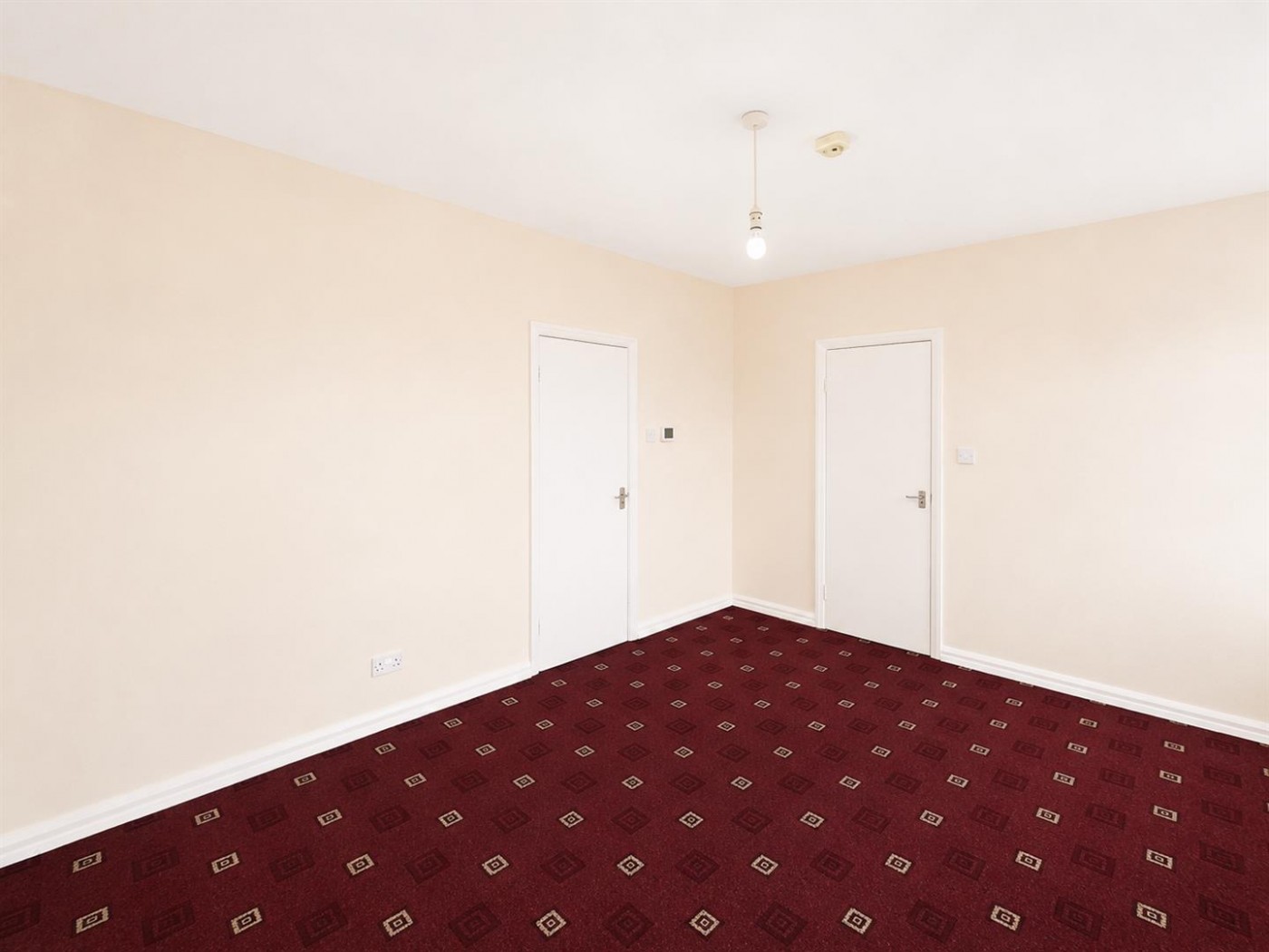 Images for Vicarage Farm Road , Heston, TW5