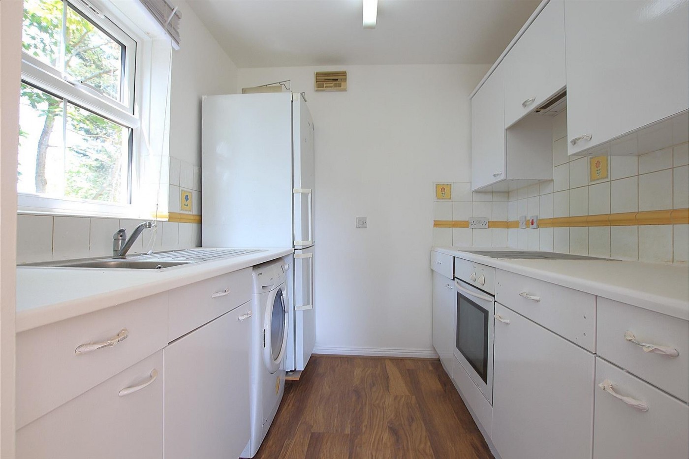 Images for Nuffield Court, Heston, TW5