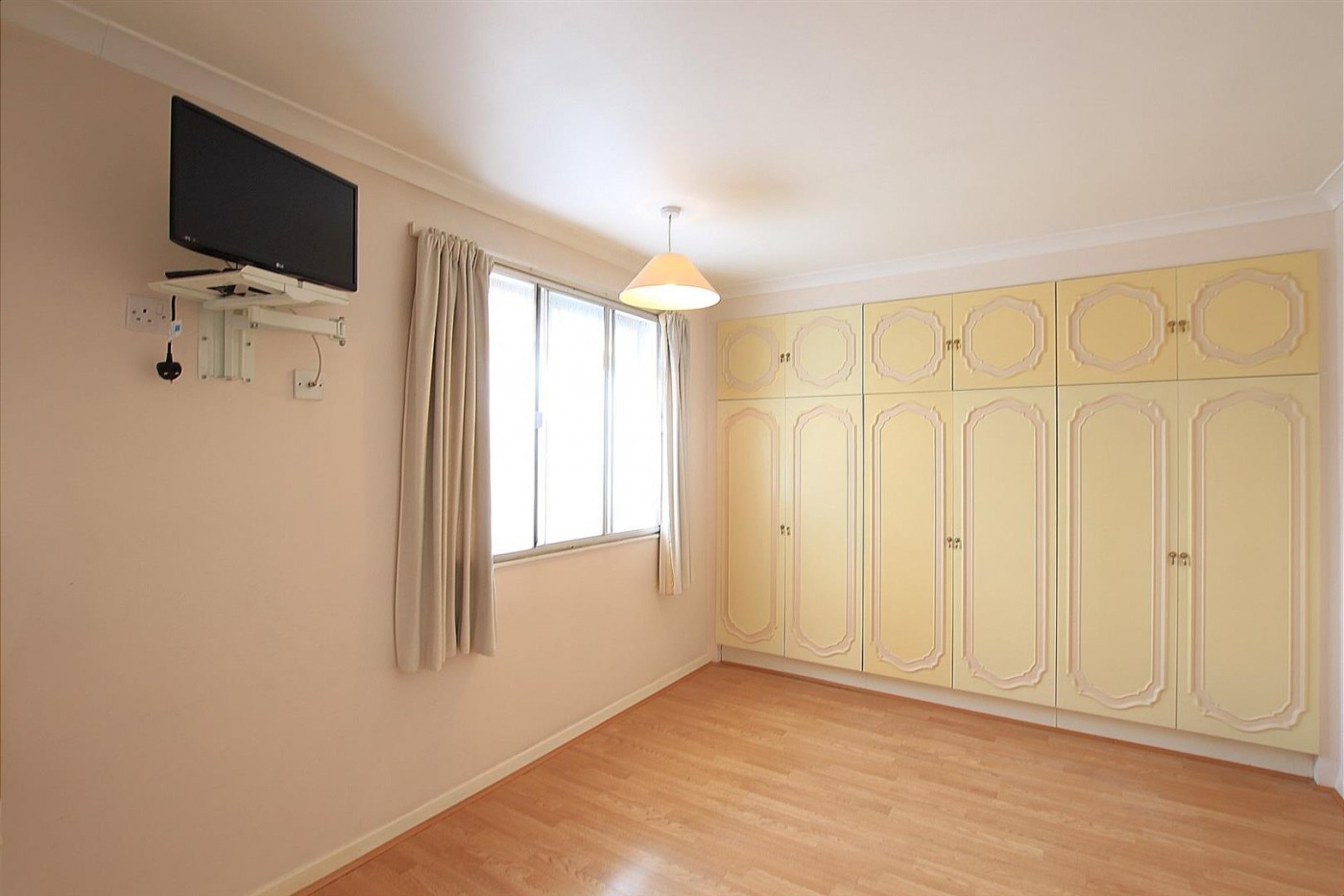 Images for Brabazon Road, Heston, TW5