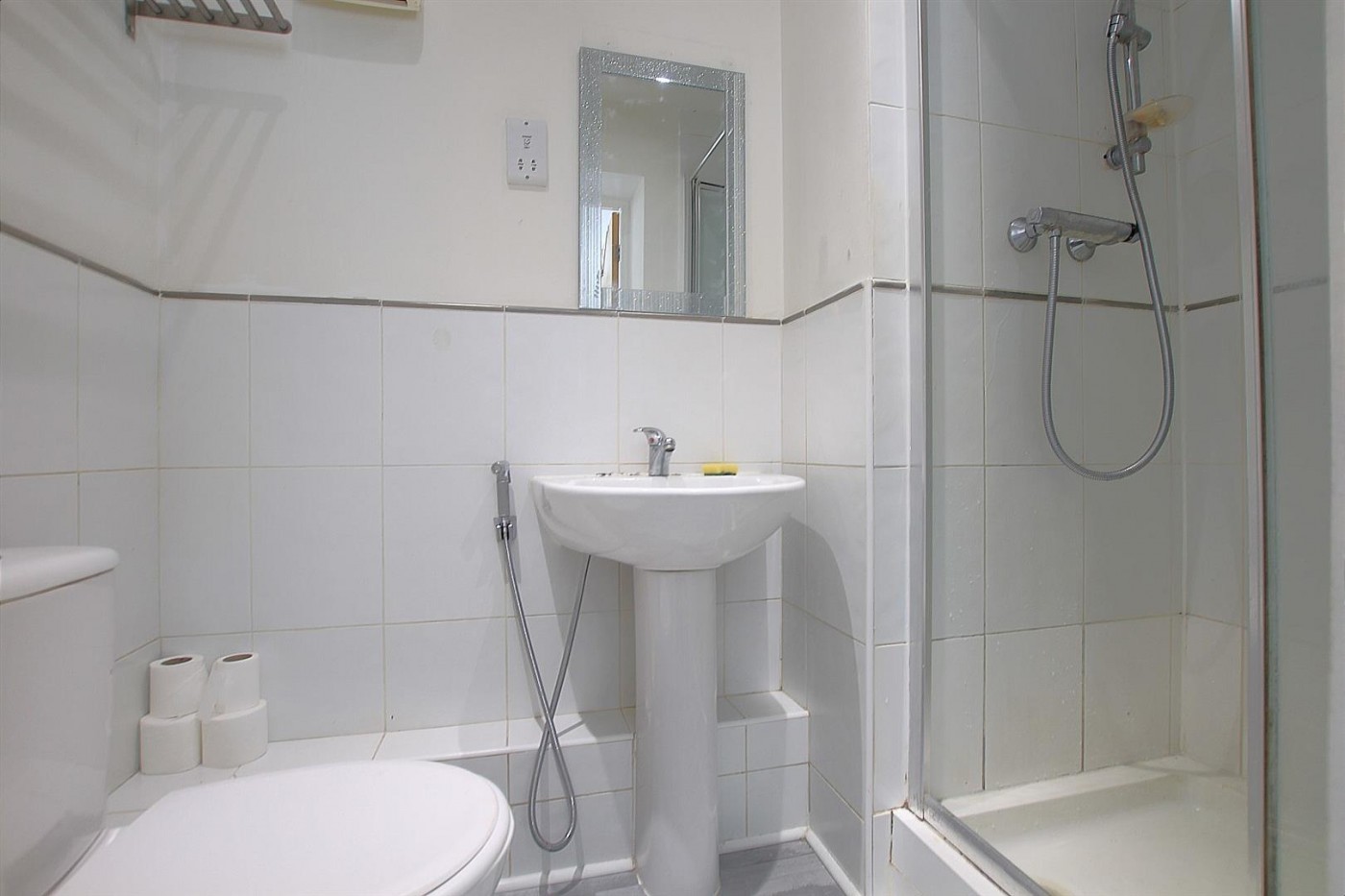 Images for Garner Court, Douglas Road, Staines, TW19