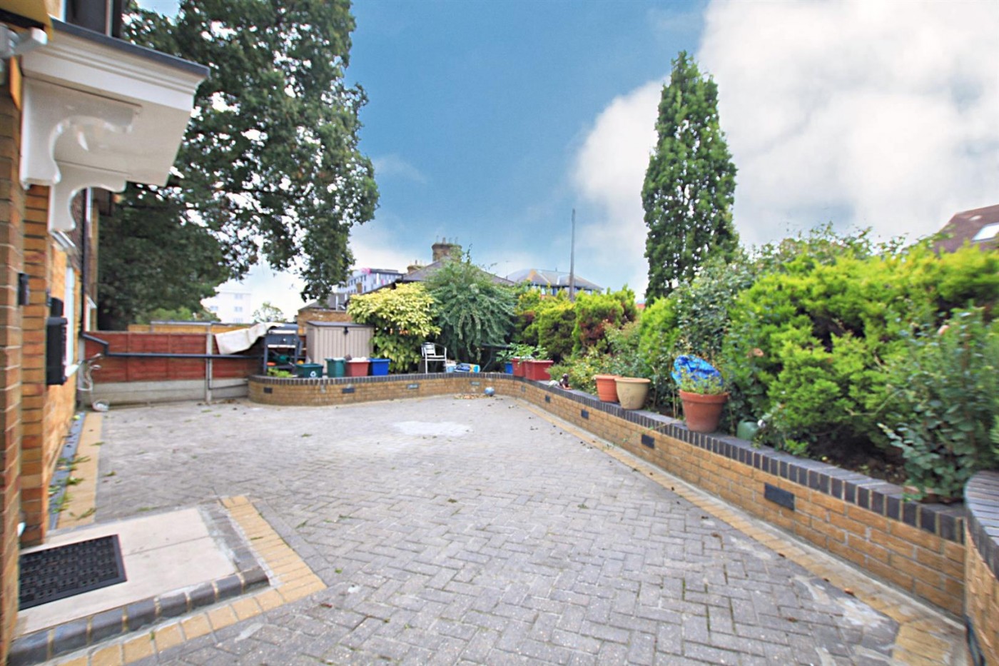 Images for High Street, Cranford, TW5