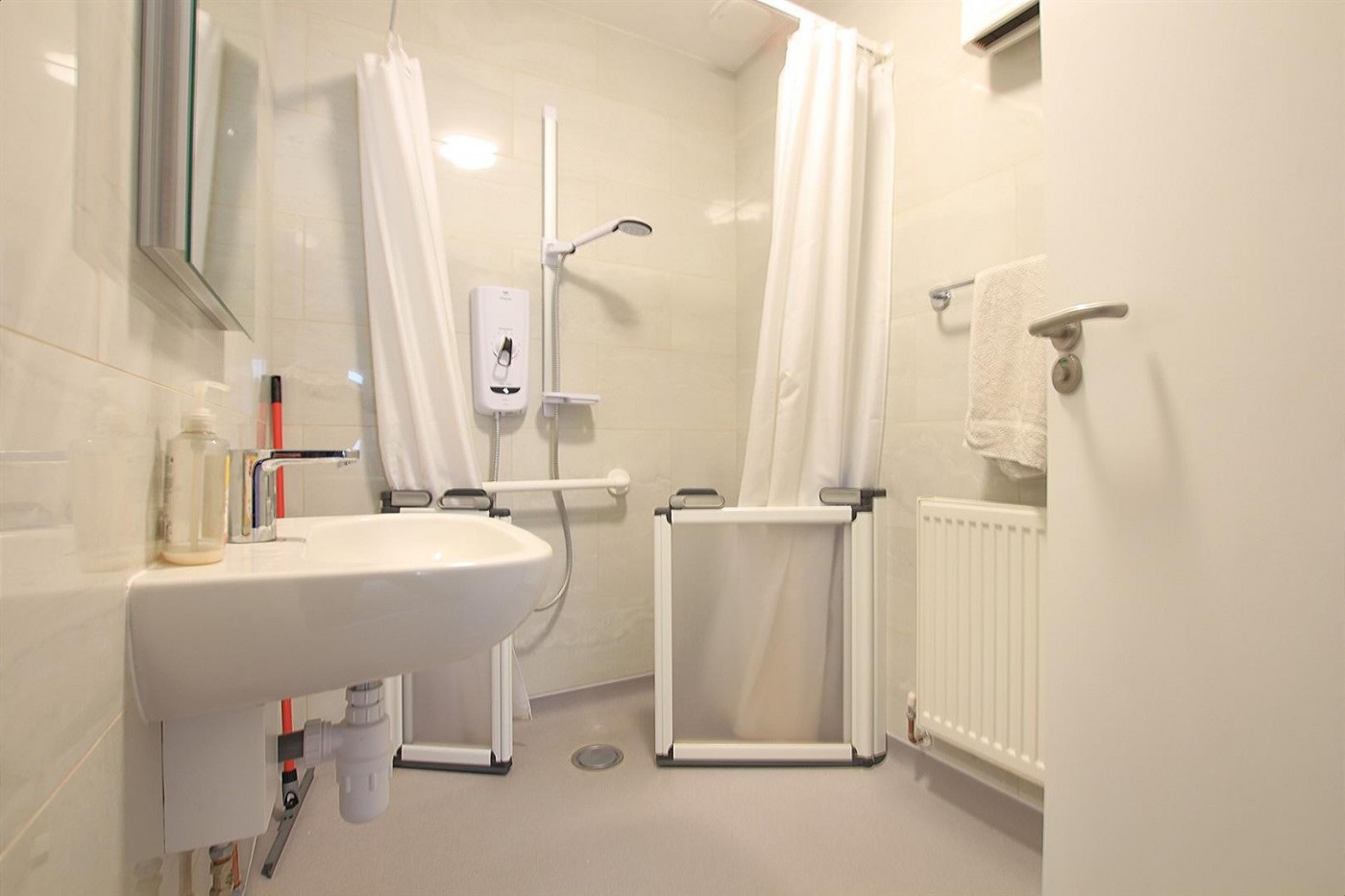 Images for Tivoli Road, Hounslow, TW4