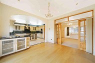 Images for Burns Way, Heston, TW5