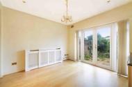 Images for Burns Way, Heston, TW5