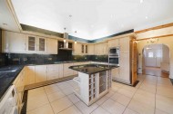 Images for Burns Way, Heston, TW5