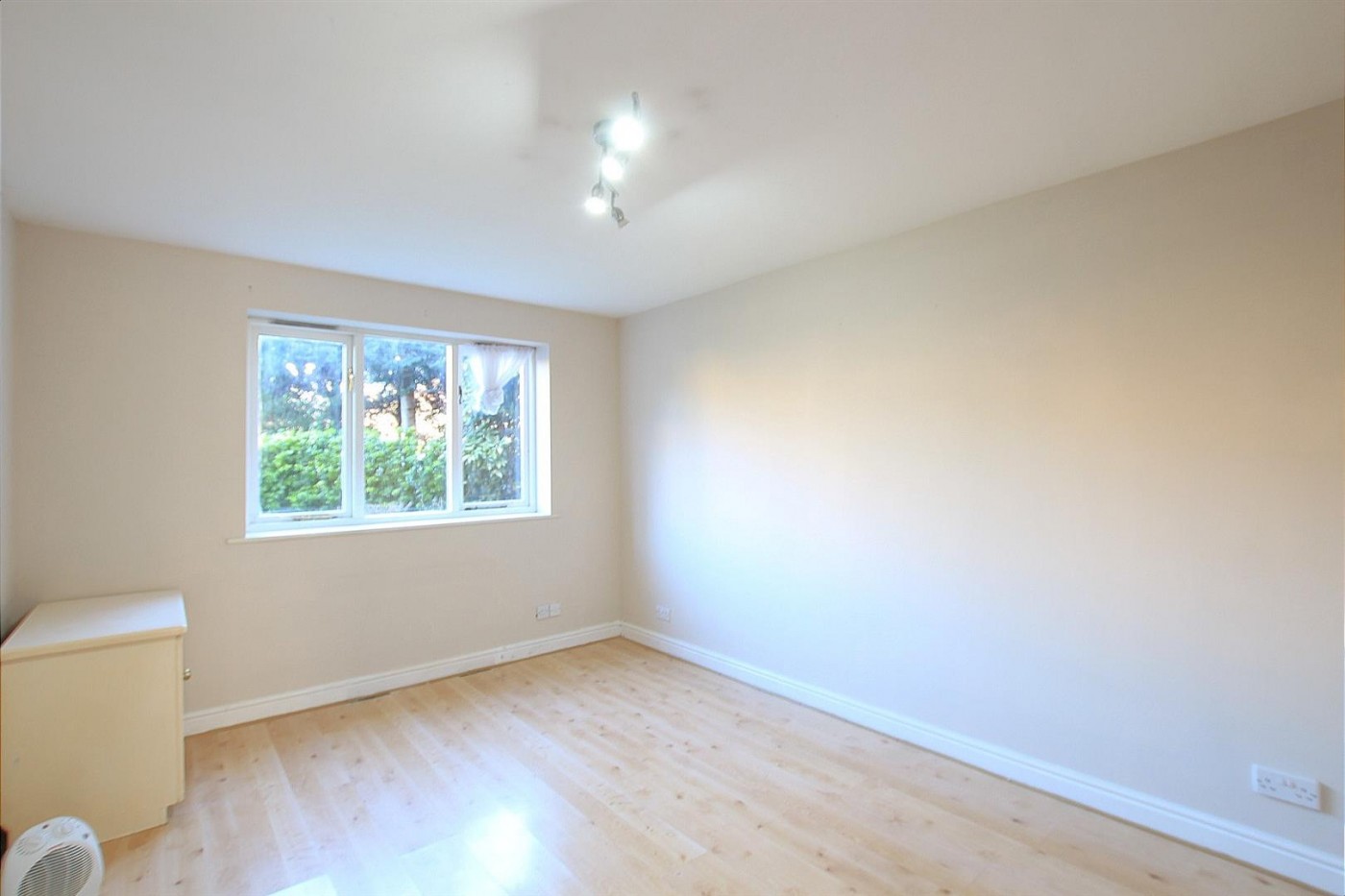 Images for Tudor Place, 664 London Road, Hounslow, TW3
