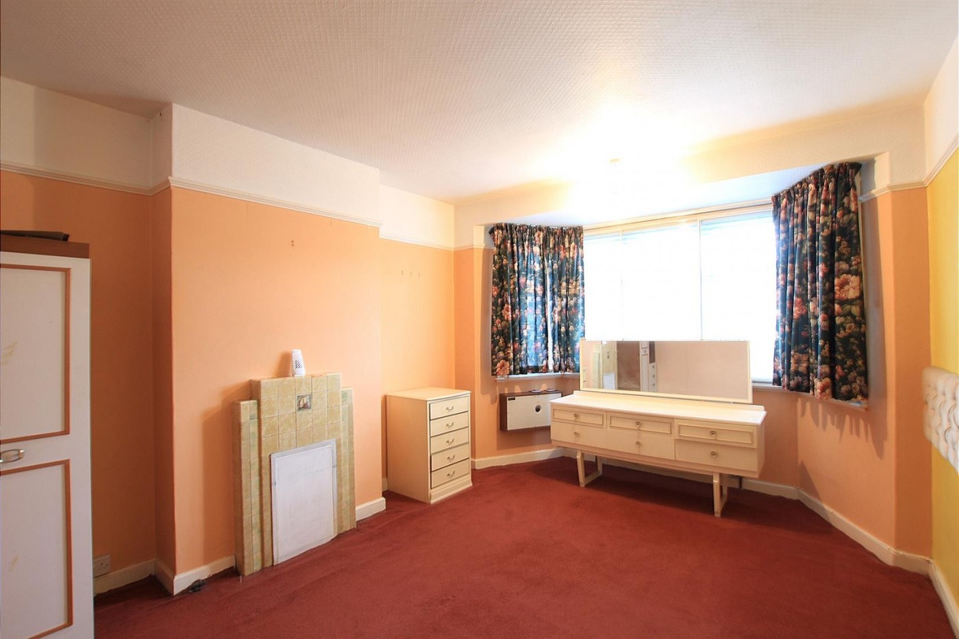 Images for Avenue Gardens, Cranford, TW5