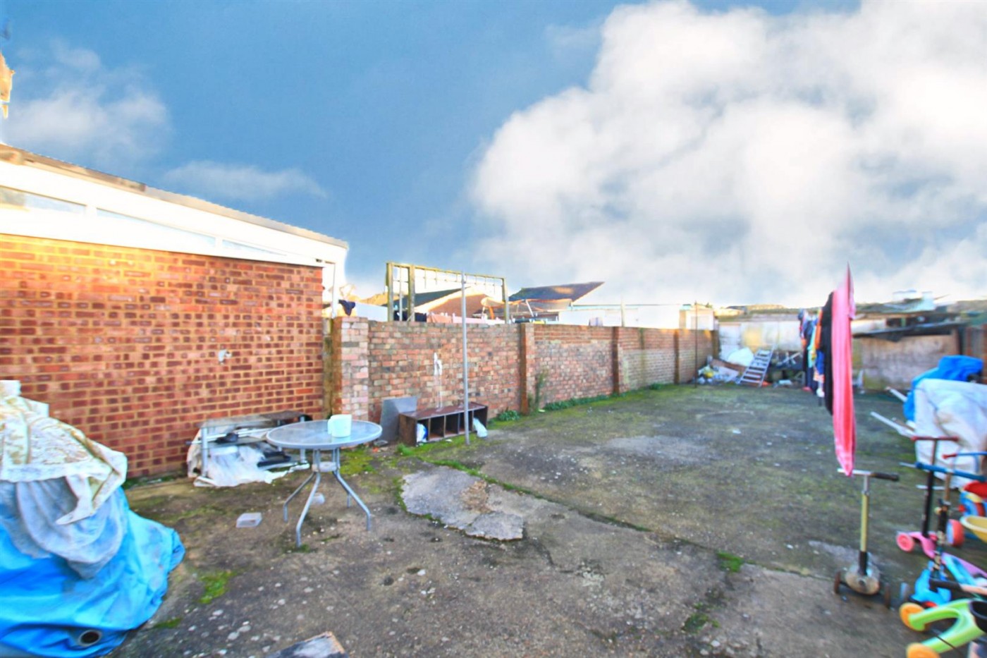 Images for Greenland Crescent, Southall, UB2