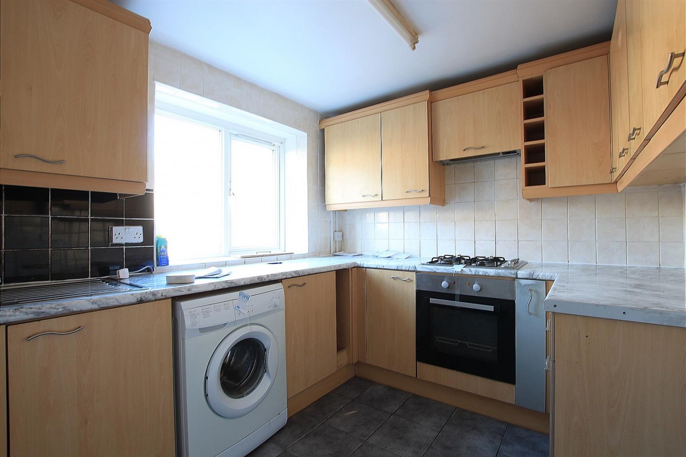 Images for Harlech Gardens, Heston, TW5