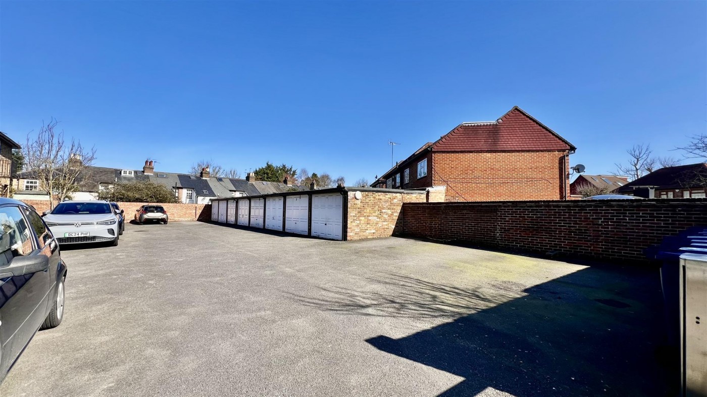 Images for Vine Cottage, Tentelow Lane, Norwood Green, UB2