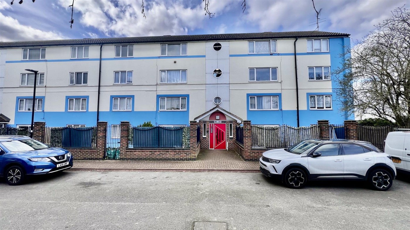 Images for Harlech Gardens, Heston, TW5