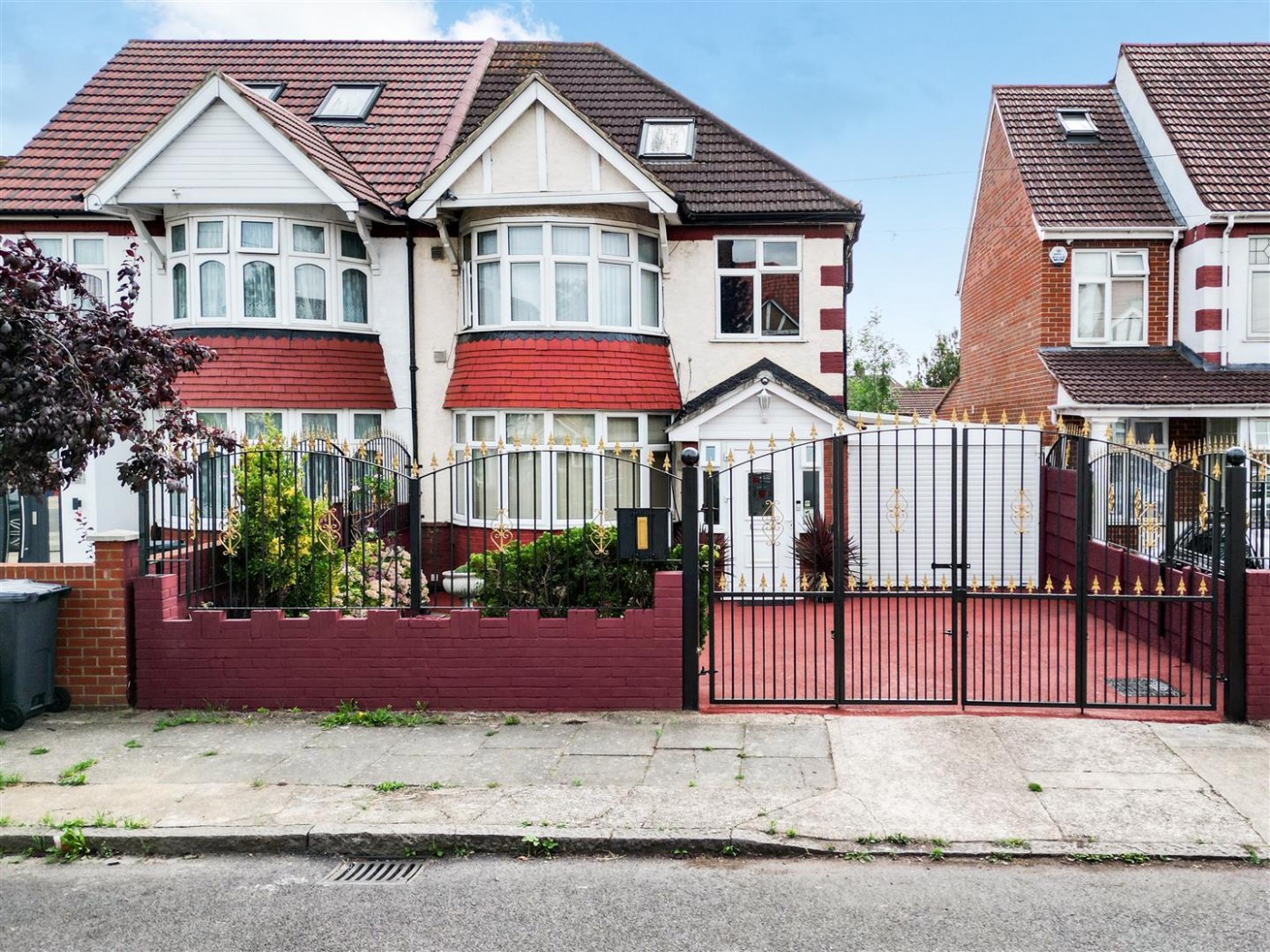 Images for Greencroft Road, Heston, TW5