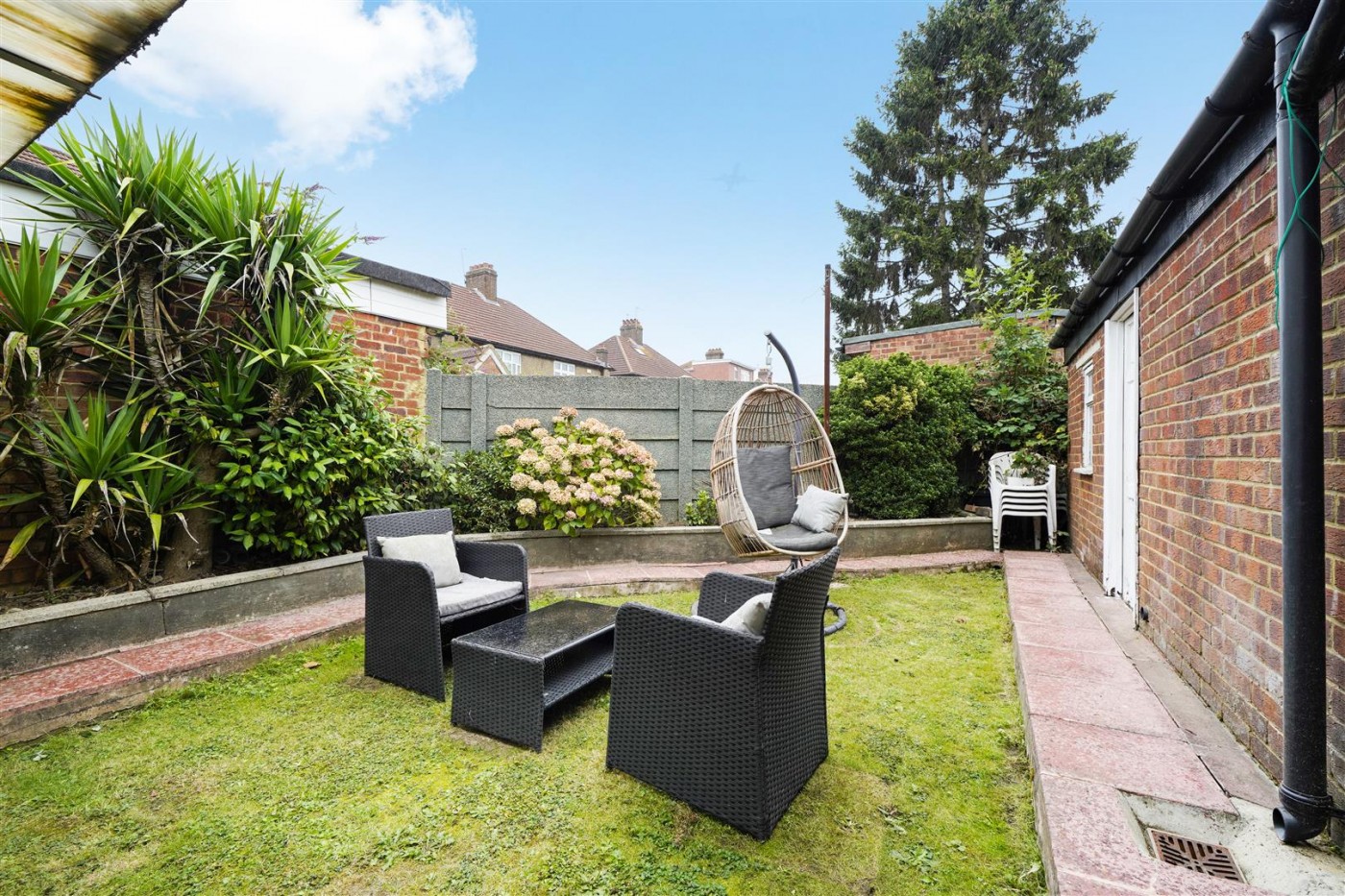 Images for Greencroft Road, Heston, TW5