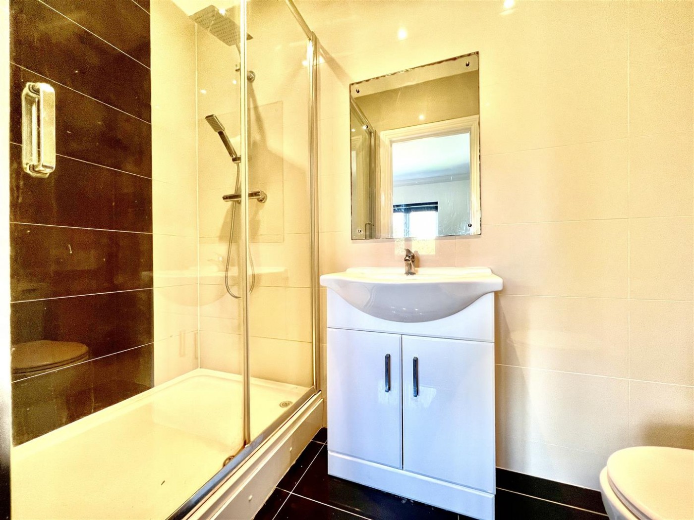 Images for Kavan Gardens, Cranford, TW5