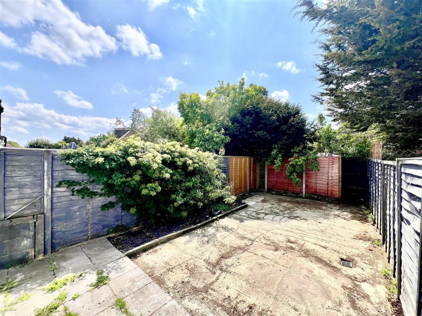Images for New Road, Hanworth, TW13