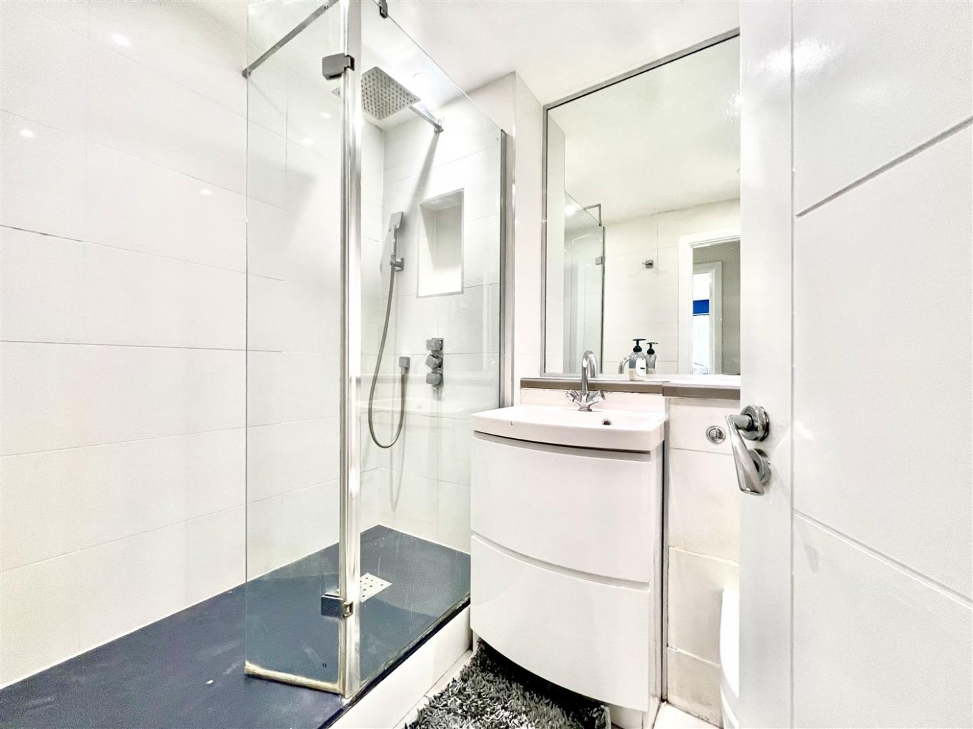 Images for Balmain Court, Lampton Road, Hounslow, TW3