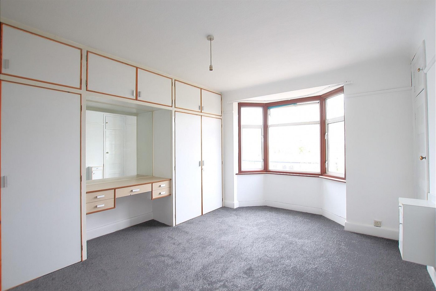 Images for Burns Way, Hounslow, TW5