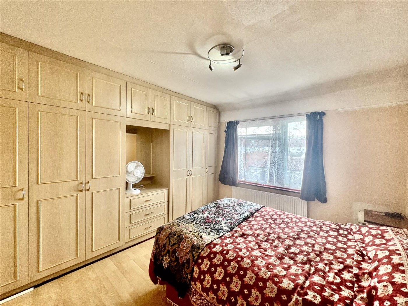 Images for Clevedon Gardens, Cranford, TW5