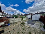 Images for Clevedon Gardens, Cranford, TW5