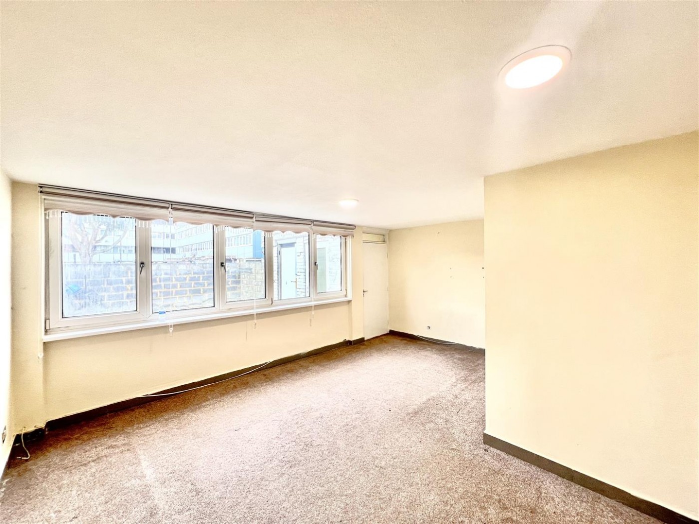 Images for Ferraro Close, Heston, TW5