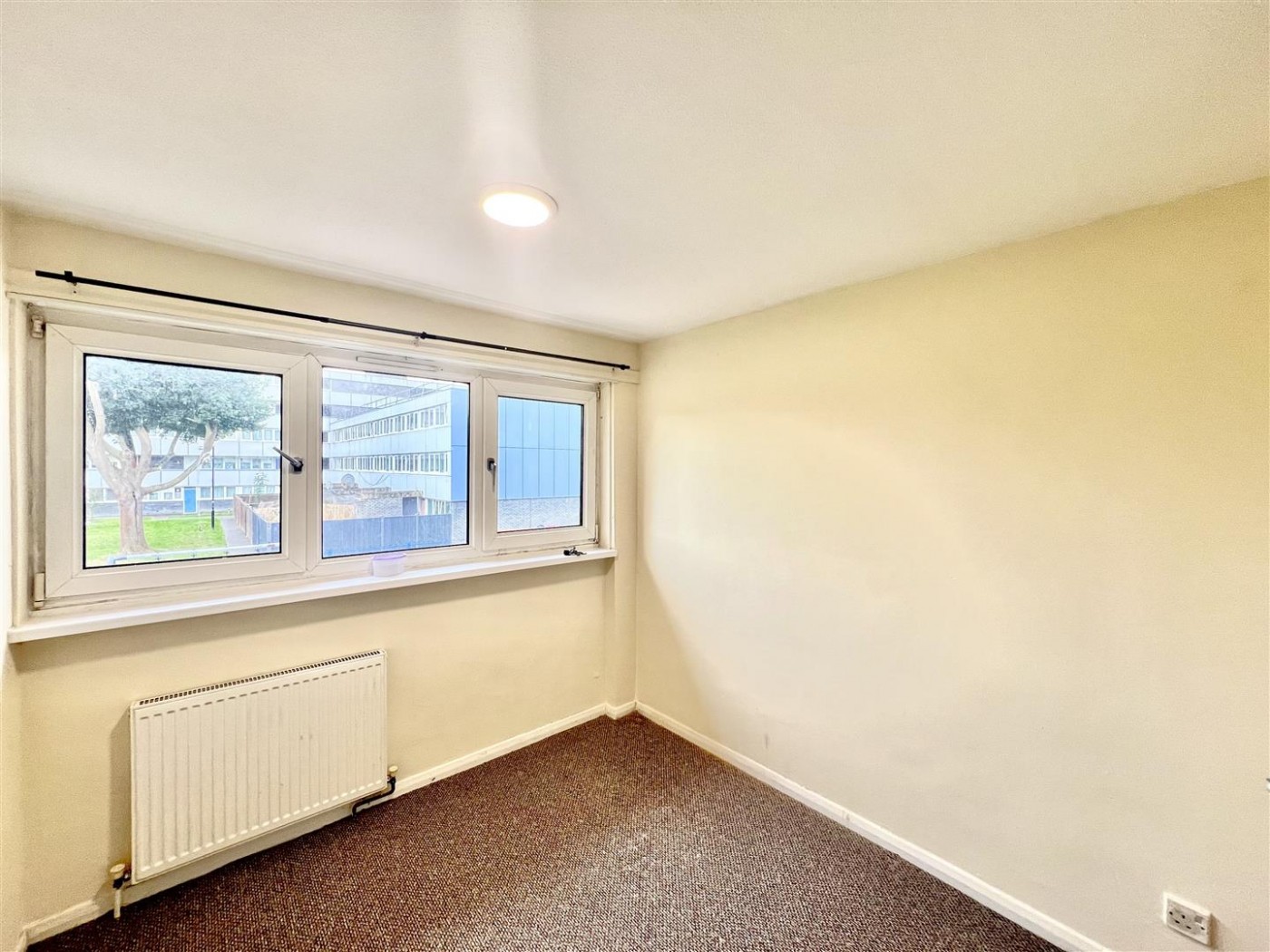 Images for Ferraro Close, Heston, TW5