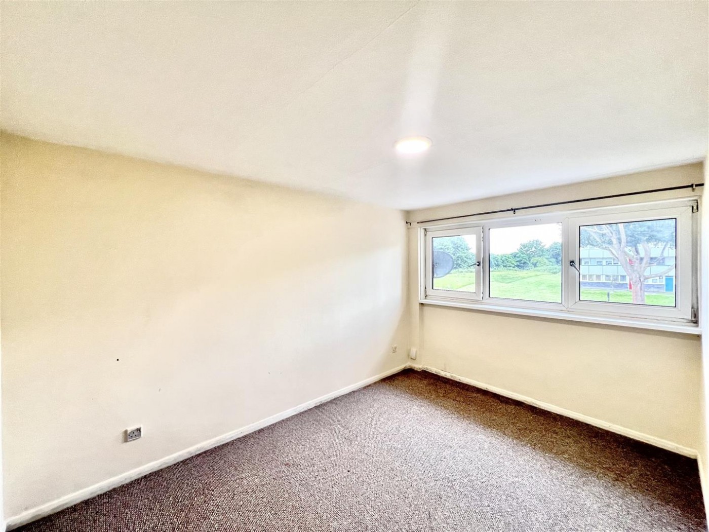 Images for Ferraro Close, Heston, TW5
