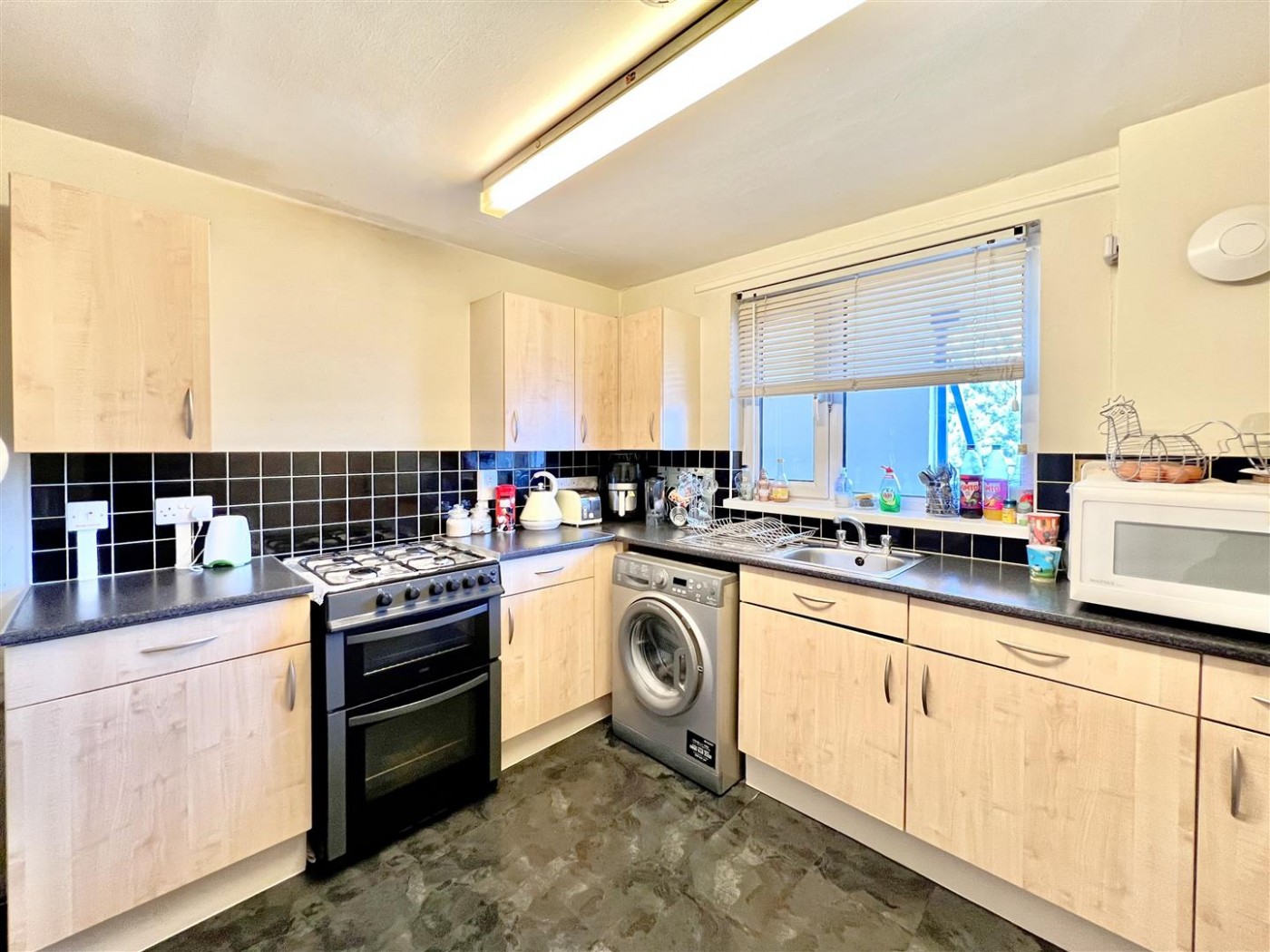 Images for Harlech Gardens, Heston, TW5