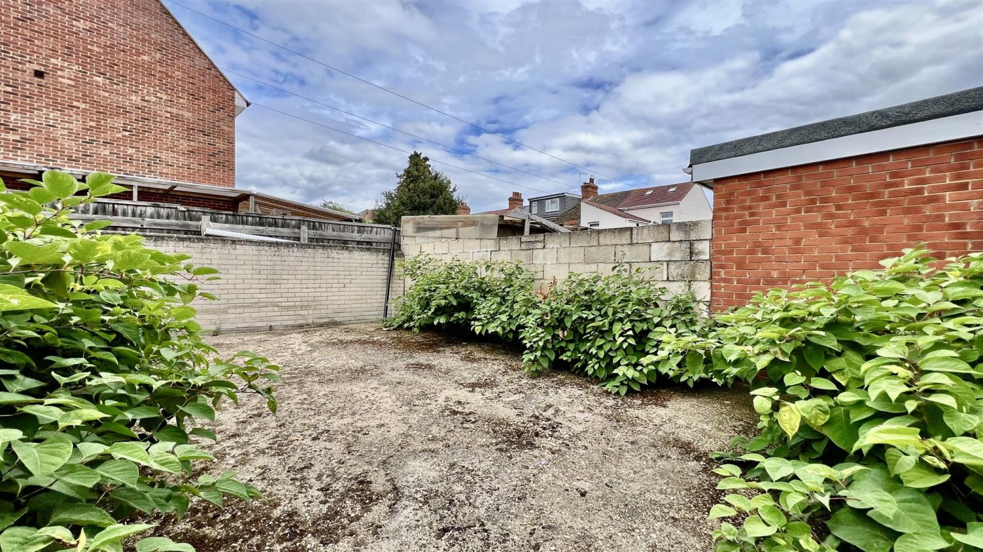 Images for Shrubbery Road, Southall, UB1