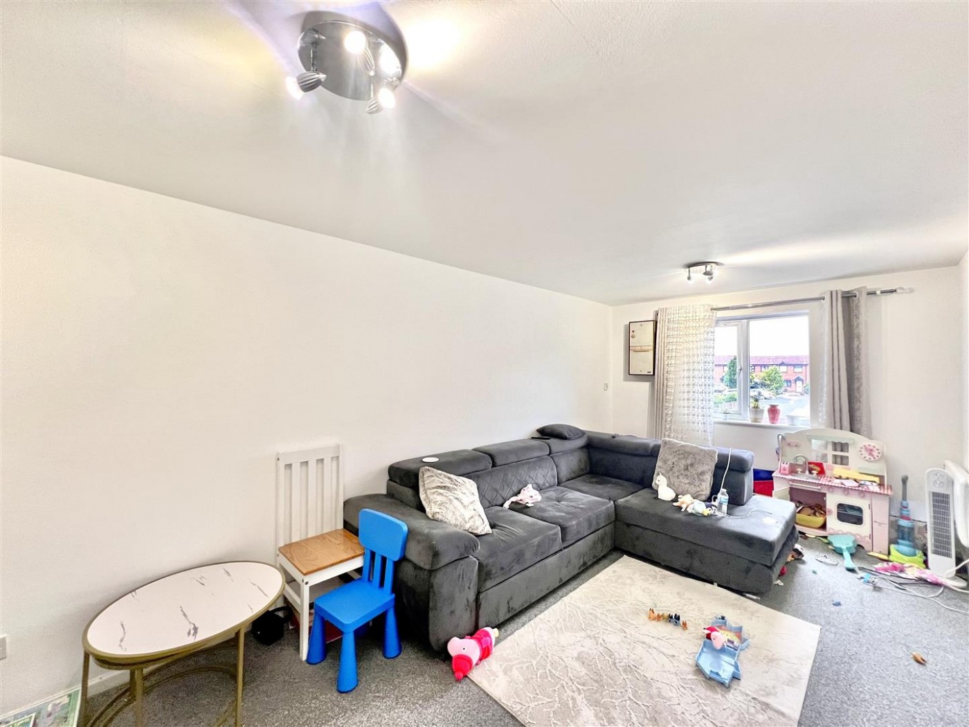 Images for Sheridan Court, Vickers Way, Hounslow, TW4