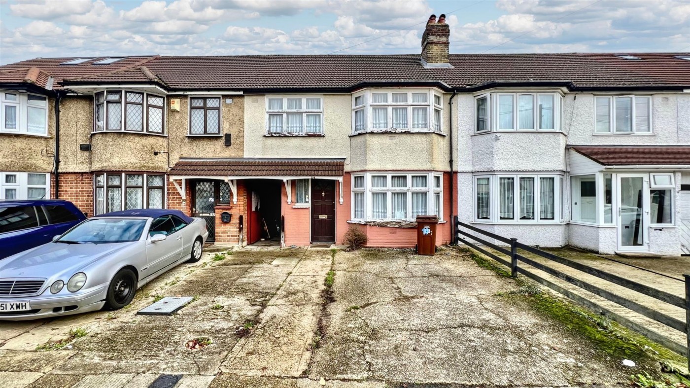 Images for Ash Grove, Heston, TW5