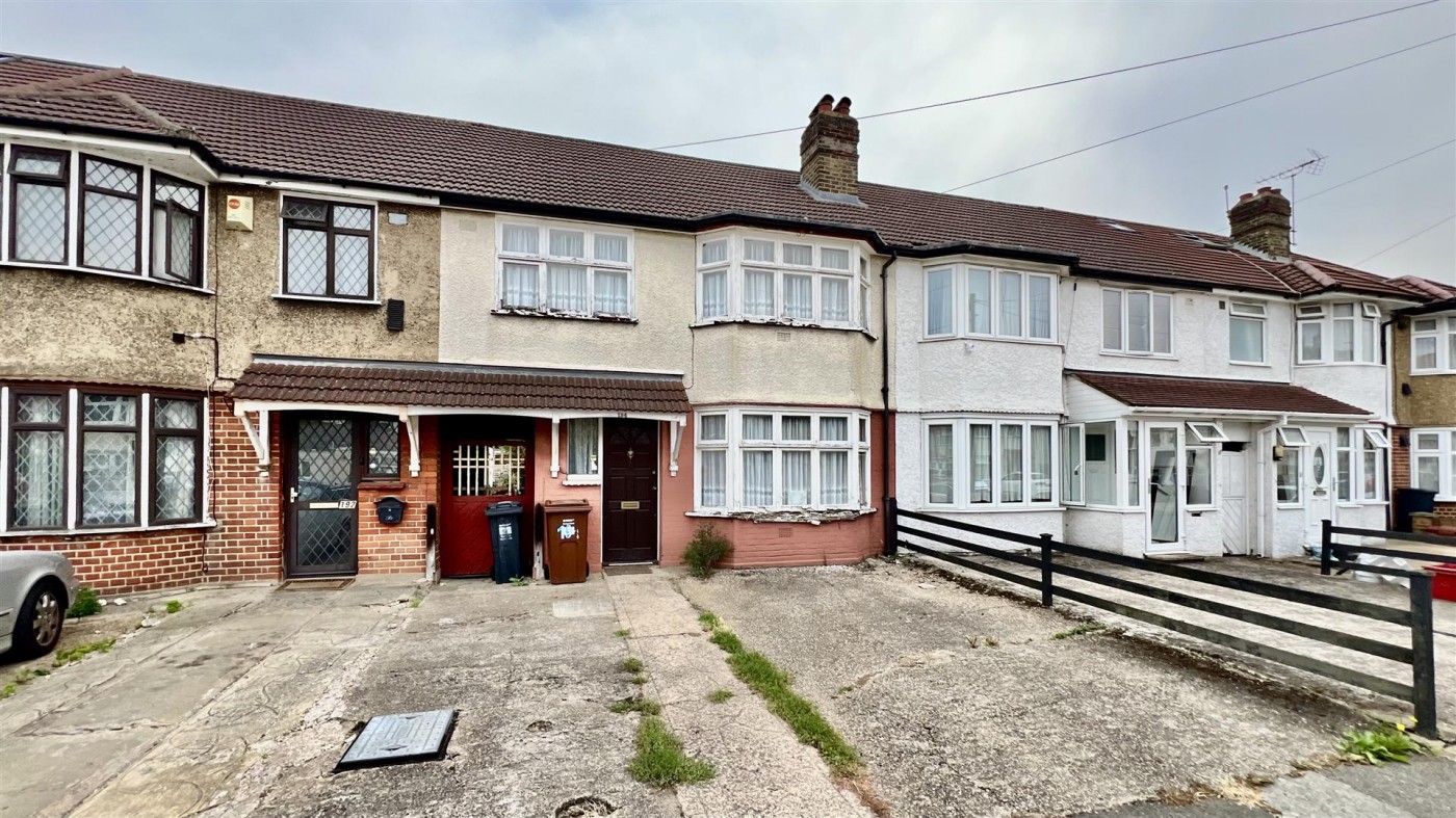 Images for Ash Grove, Heston, TW5