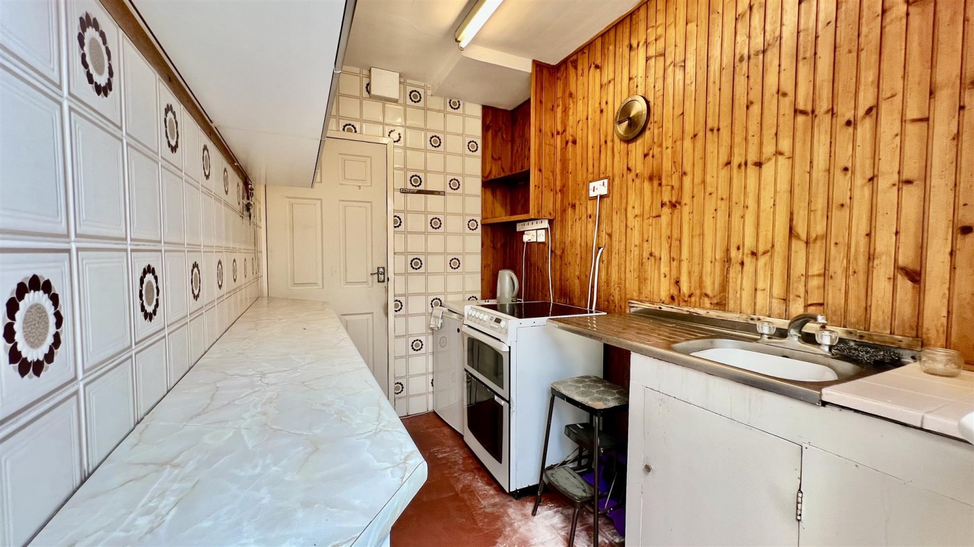 Images for Ash Grove, Heston, TW5