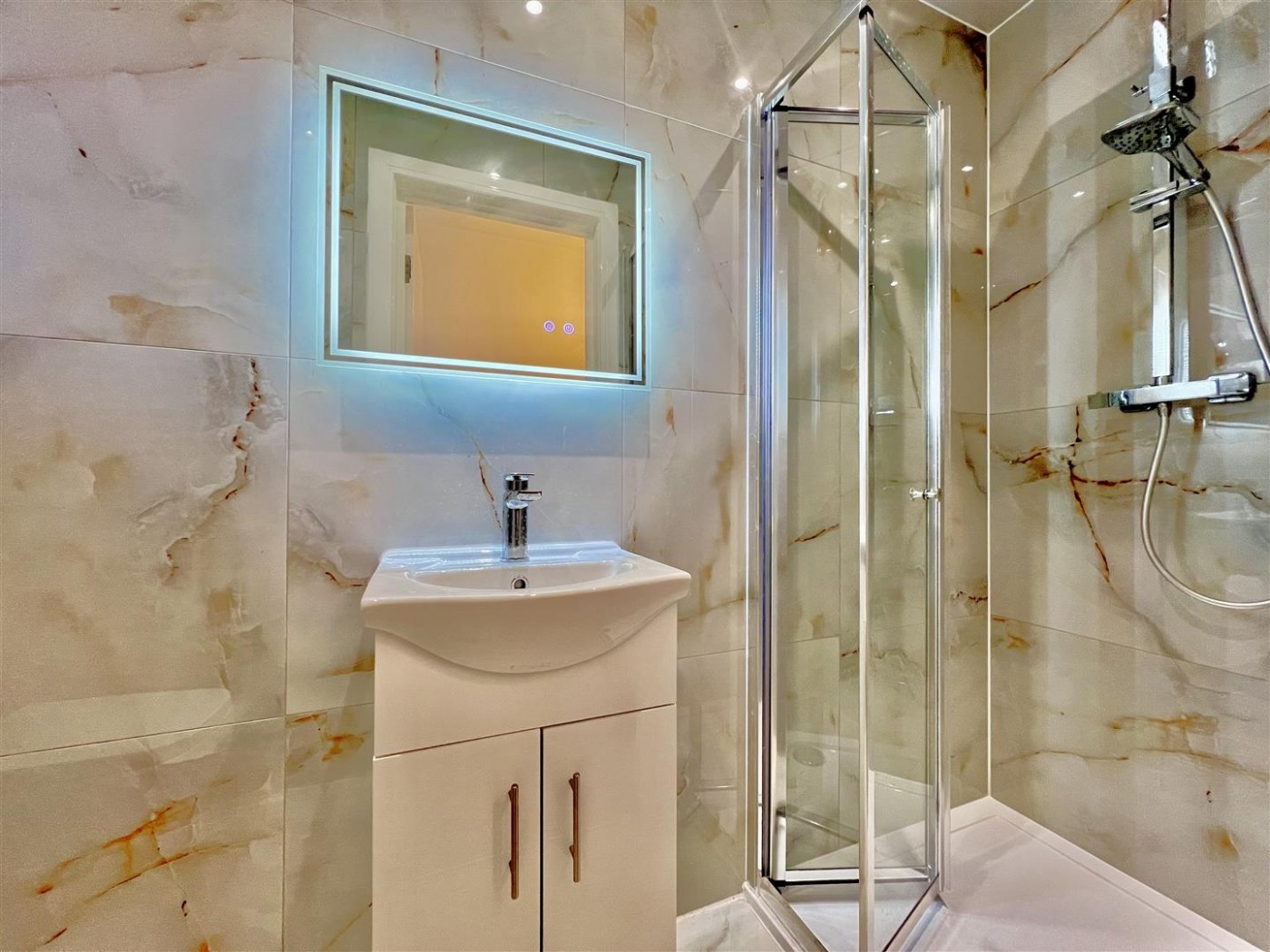 Images for Thornbury Avenue, Isleworth, TW7