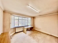 Images for Shelley Crescent, Heston, TW5