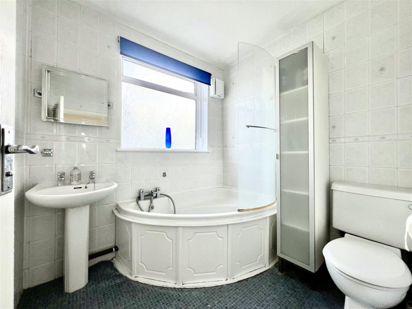 Images for Shelley Crescent, Heston, TW5